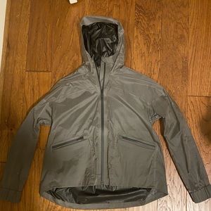 Lulu lemon rain jacket